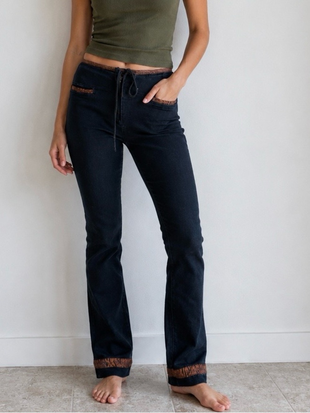 Black Mid Rise Drawstring Bootcut Jeans Brown Trim Stretch Pants, Size M